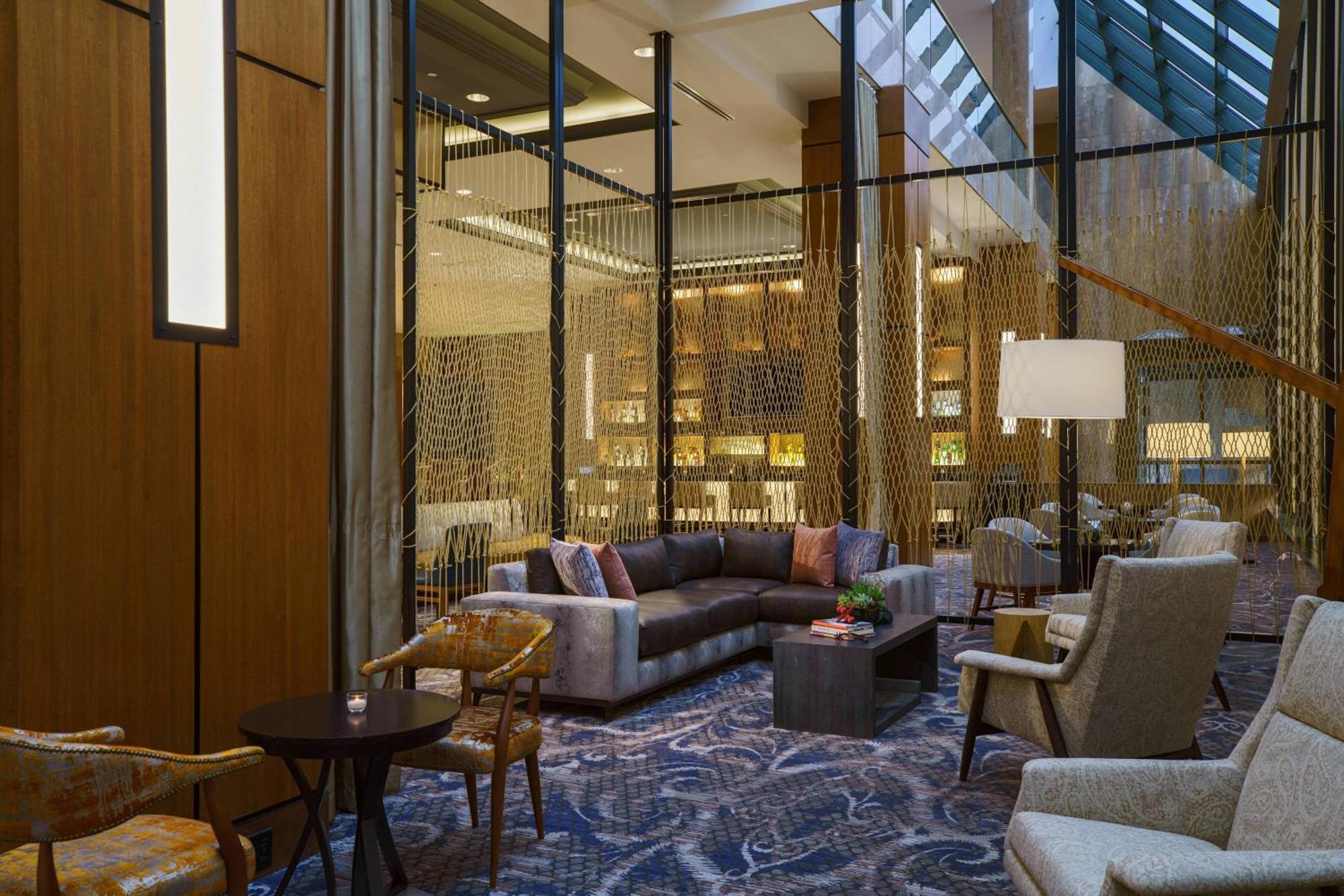 Renaissance Dallas 4* Addison