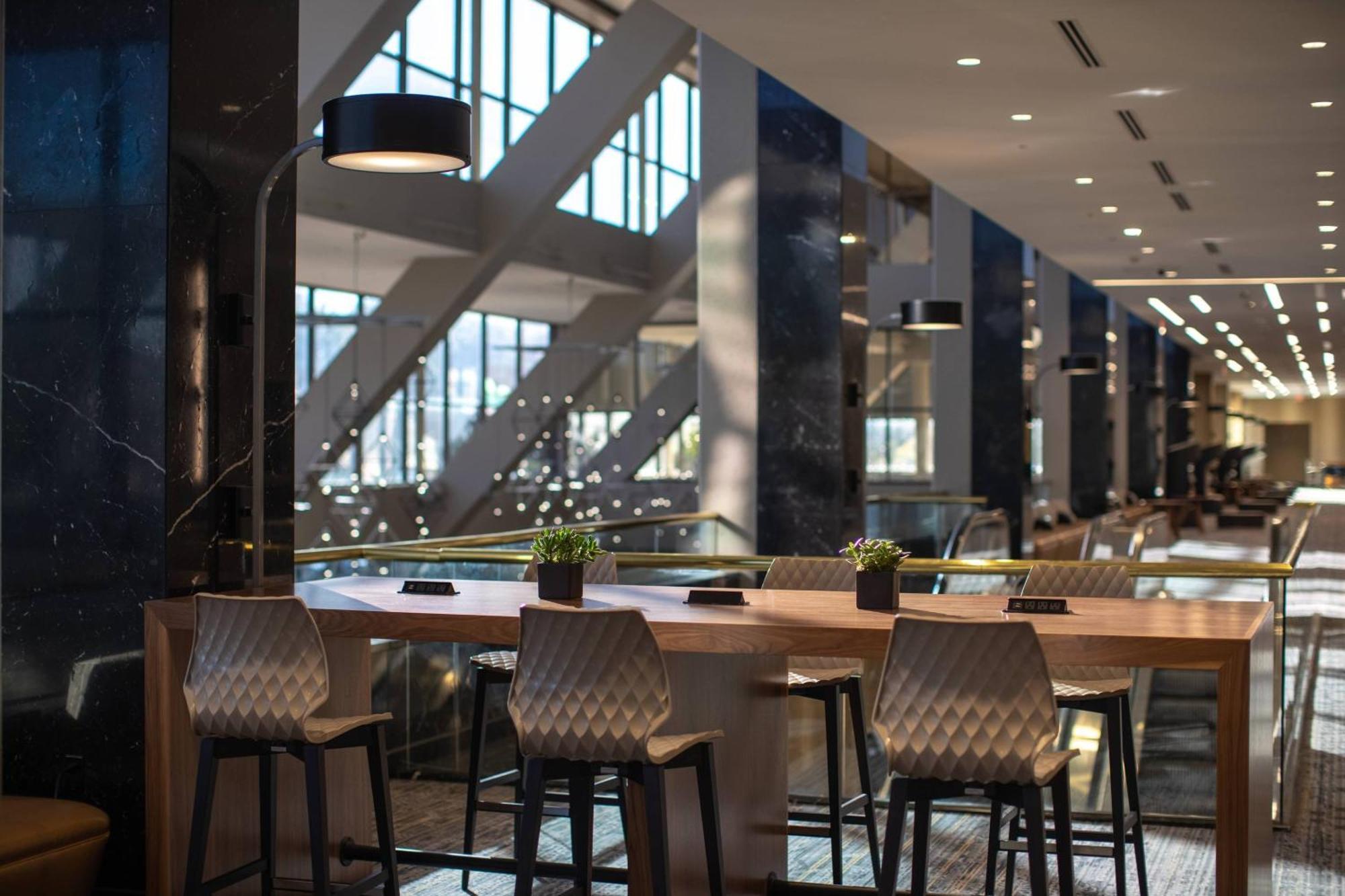 Renaissance Dallas Hotel Addison