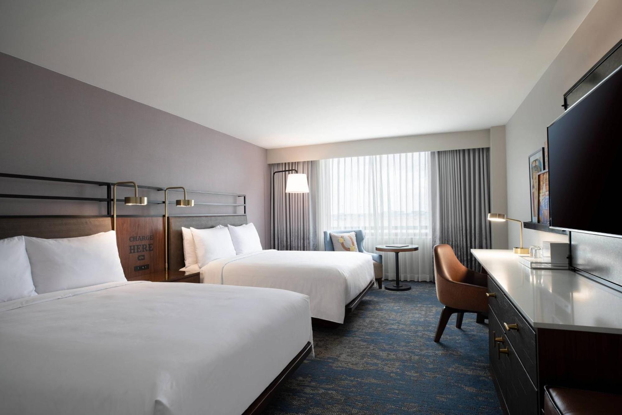 Hotel Renaissance Dallas 4*