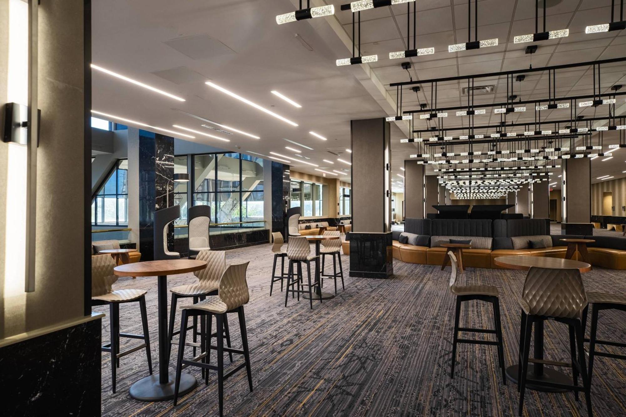 Hotel Renaissance Dallas Addison