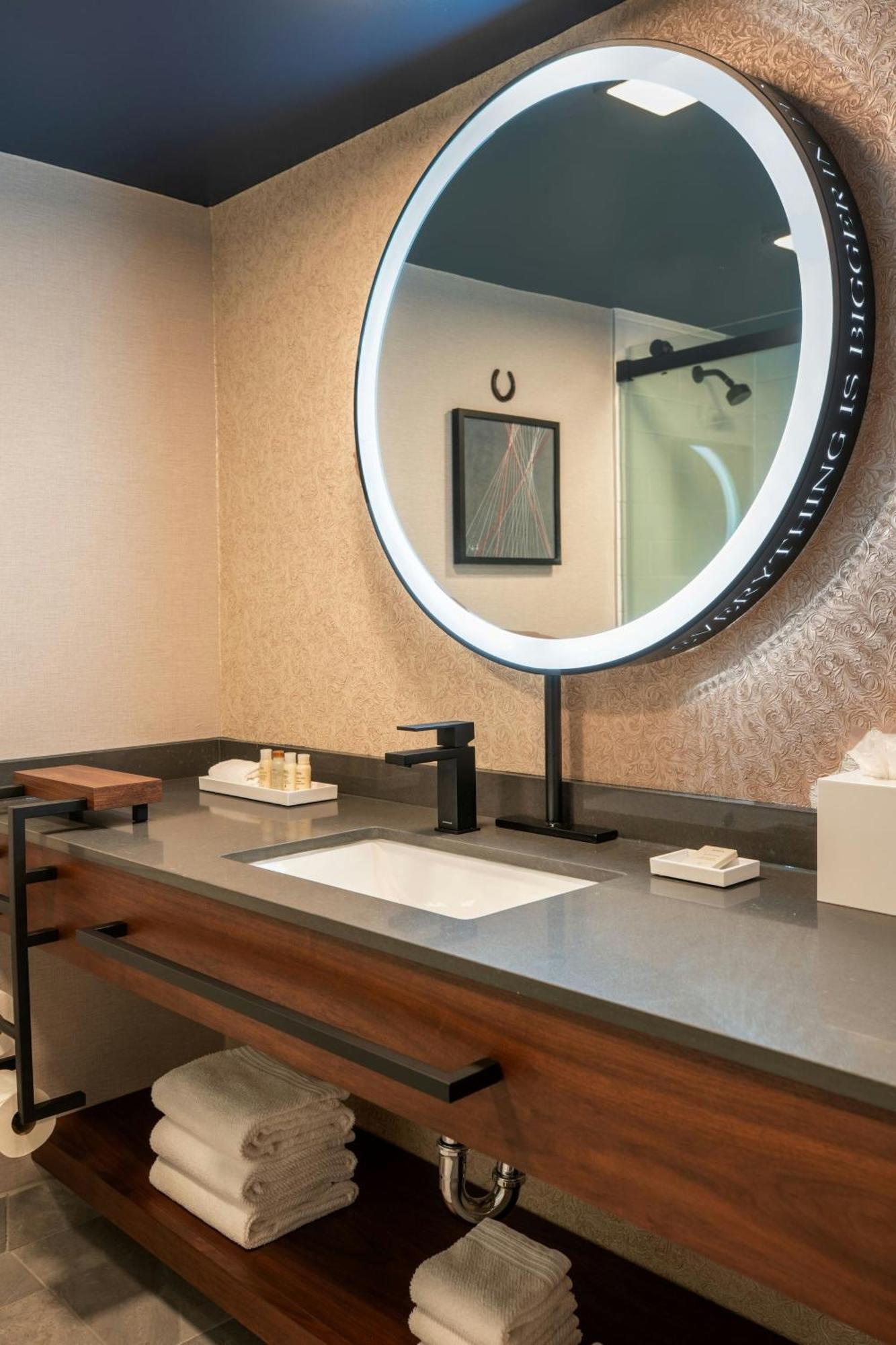 Renaissance Dallas 4* Addison
